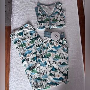 NWT Little Sleepies Two Piece Pyjama Set Bottoms are Large,Top Medium